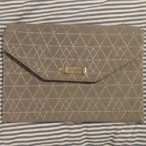 Stella & Dot clutch